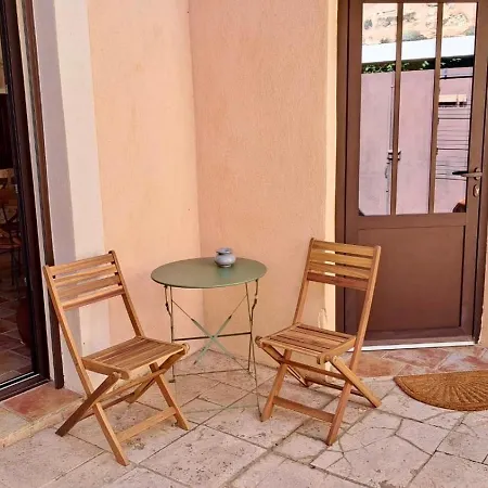 Charming & Medieval Completely Renovated With Great Exterior And Views