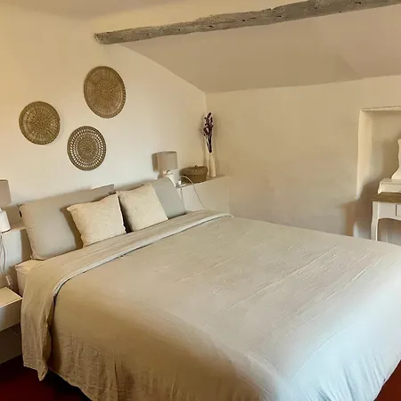Charming & Medieval Completely Renovated With Great Exterior And Views *