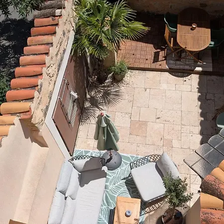Charming & Medieval Completely Renovated With Great Exterior And Views *